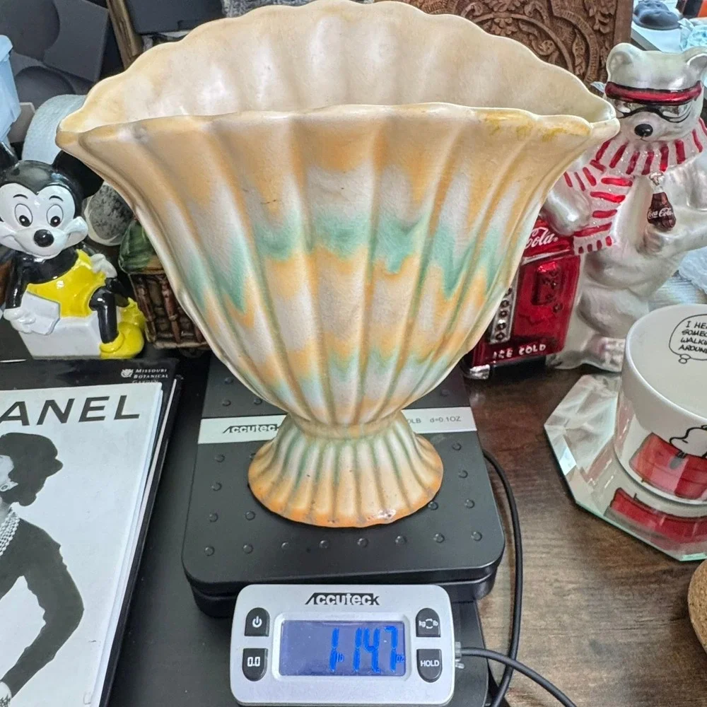 Rare VTG Beswick Pottery of England Art Deco Ribbed Fan Vase Scalloped 1940-'54